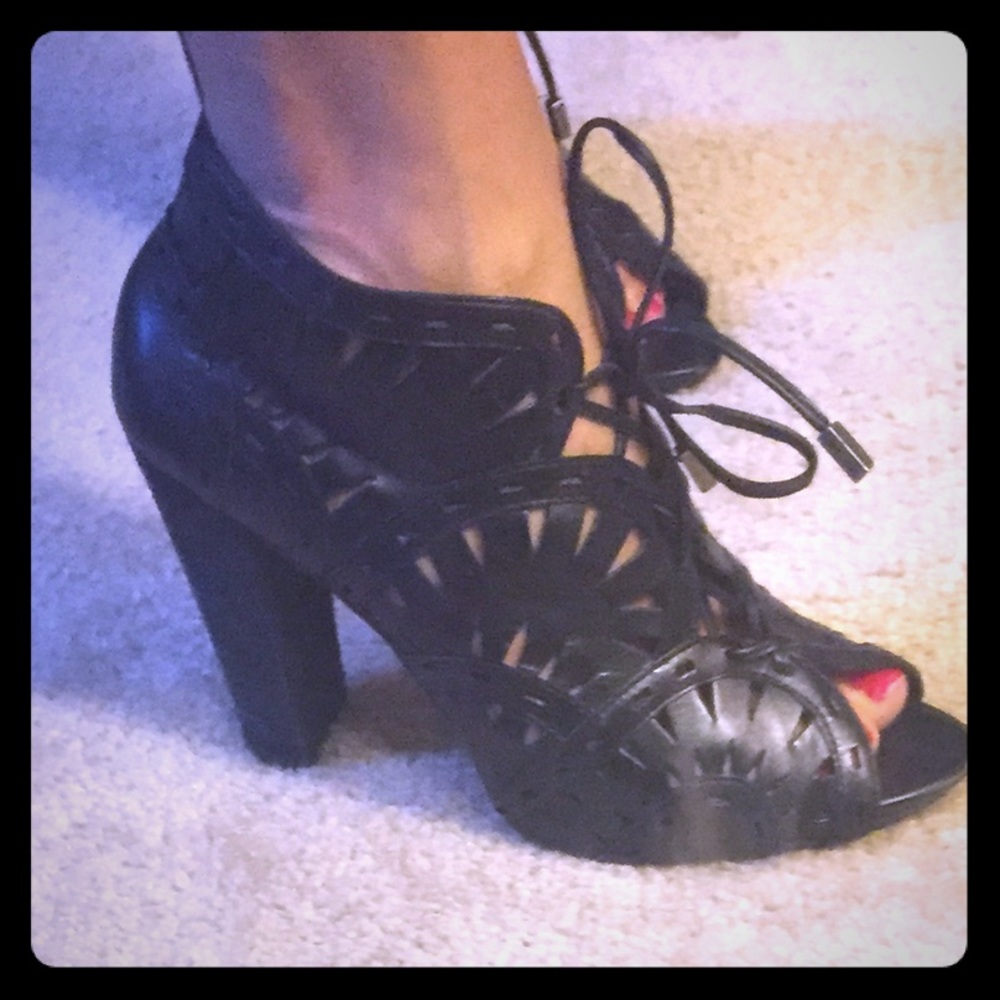 Vincent Camuto shoes